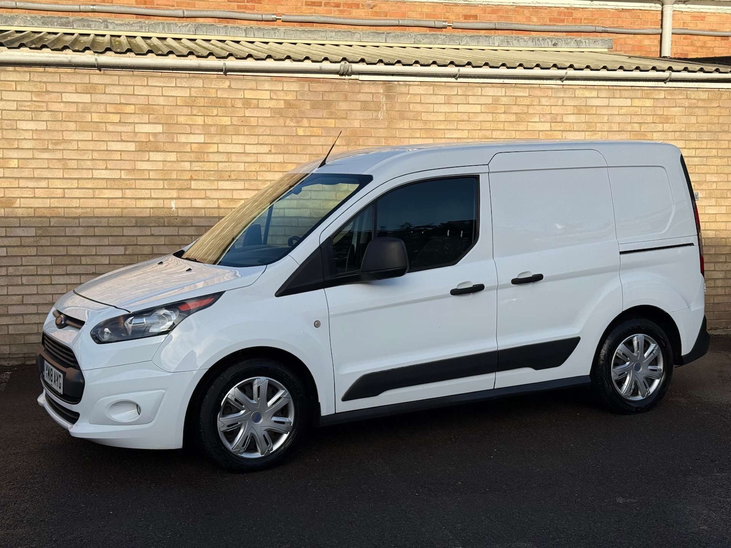 Used Ford Transit Connect 2018 for sale - 76834640: Photo 9