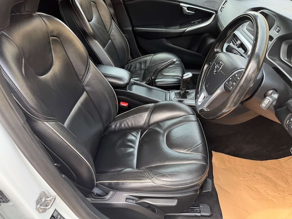 Used Volvo V40 2016 for sale - 76275284: Photo 10