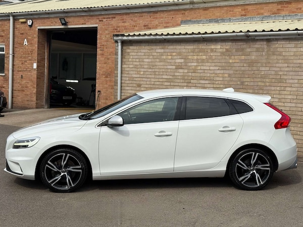 Used Volvo V40 2016 for sale - 76275284: Photo 24