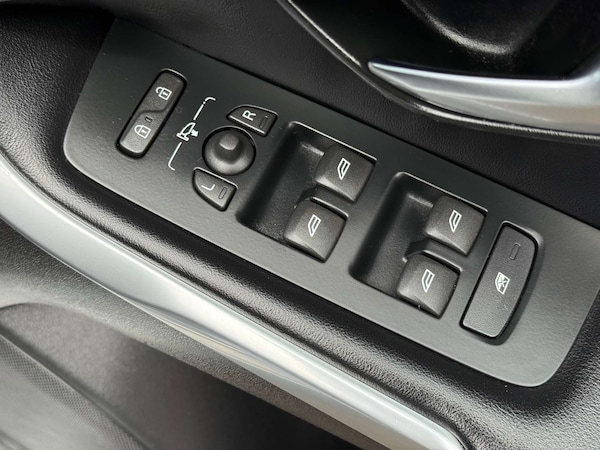 Used Volvo V40 2016 for sale - 76275284: Photo 43