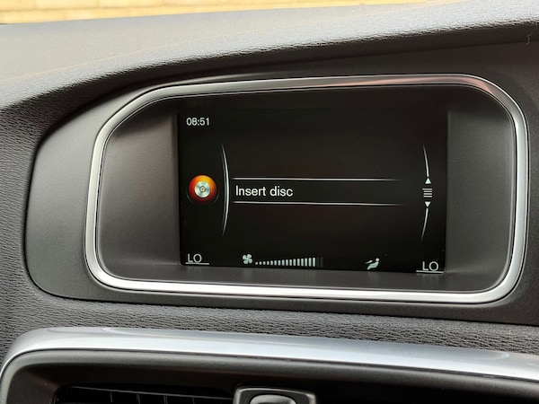 Used Volvo V40 2016 for sale - 76275284: Photo 51