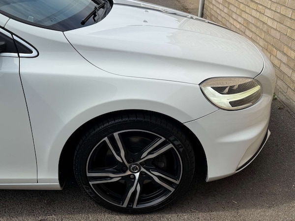 Used Volvo V40 2016 for sale - 76275284: Photo 64