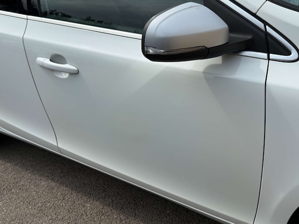 Used Volvo V40 2016 for sale - 76275284: Photo 67