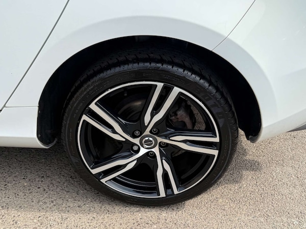 Used Volvo V40 2016 for sale - 76275284: Photo 75