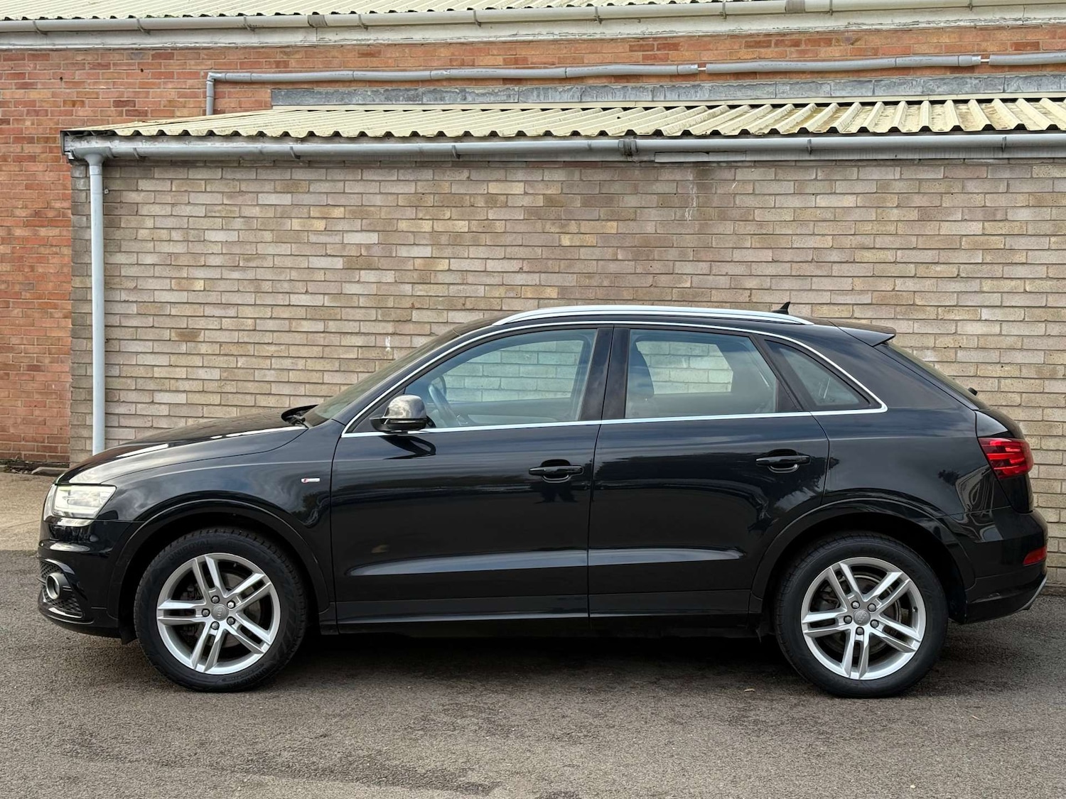 Used Audi Q3 2013 for sale - 76453818: Photo 26