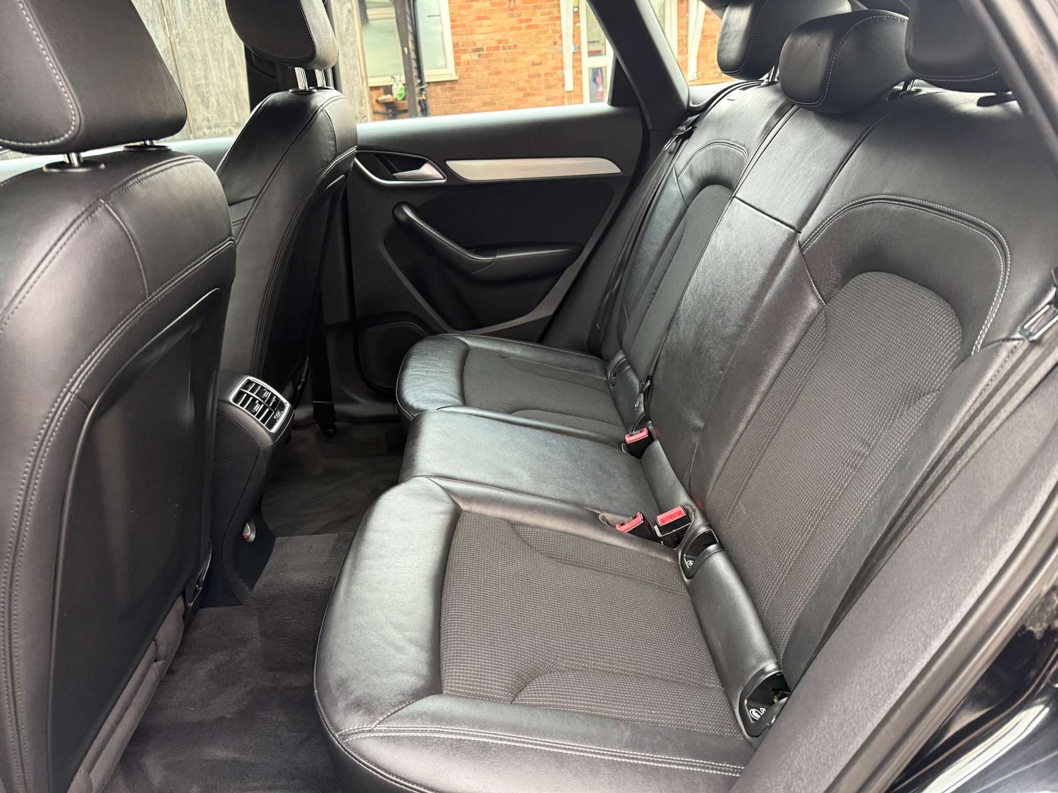 Used Audi Q3 2013 for sale - 76453818: Photo 31