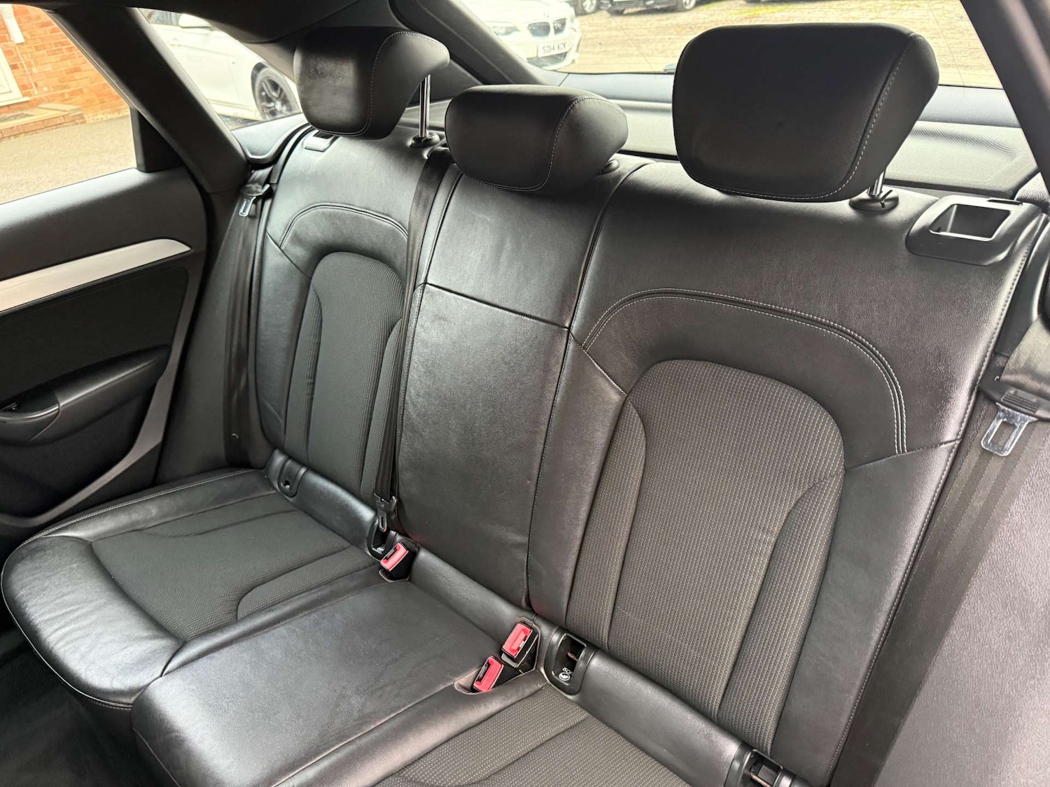 Used Audi Q3 2013 for sale - 76453818: Photo 32