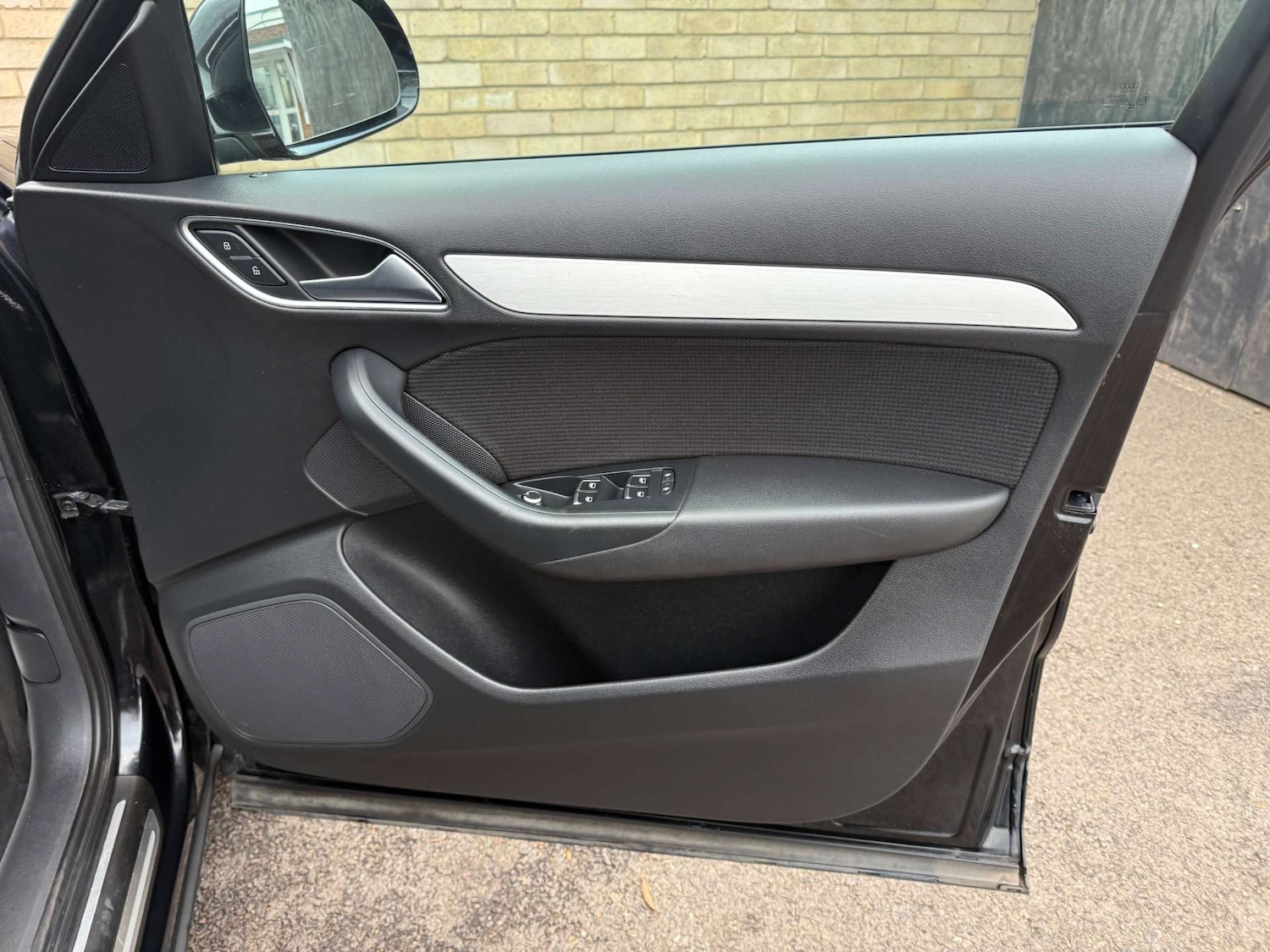 Used Audi Q3 2013 for sale - 76453818: Photo 45