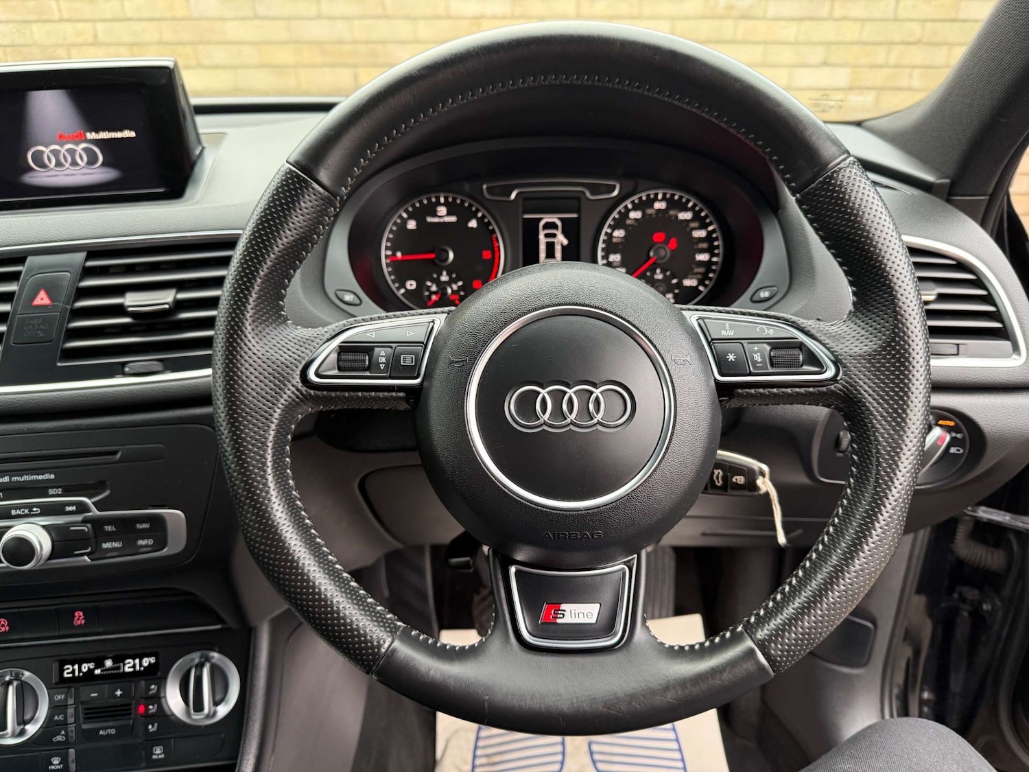 Used Audi Q3 2013 for sale - 76453818: Photo 48