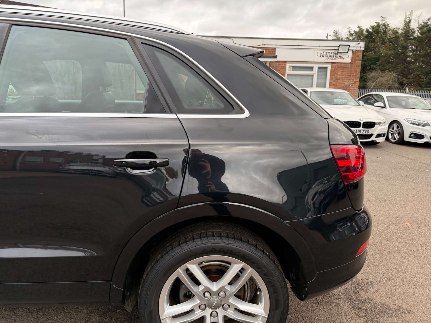 Used Audi Q3 2013 for sale - 76453818: Photo 71
