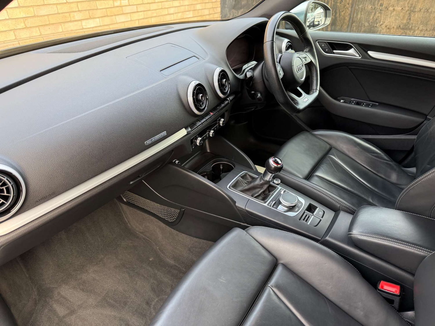 Used Audi A3 2016 for sale - 77206931: Photo 2