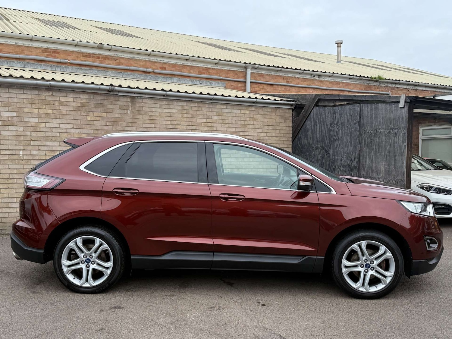 Used Ford Edge 2017 for sale - 76301969: Photo 38