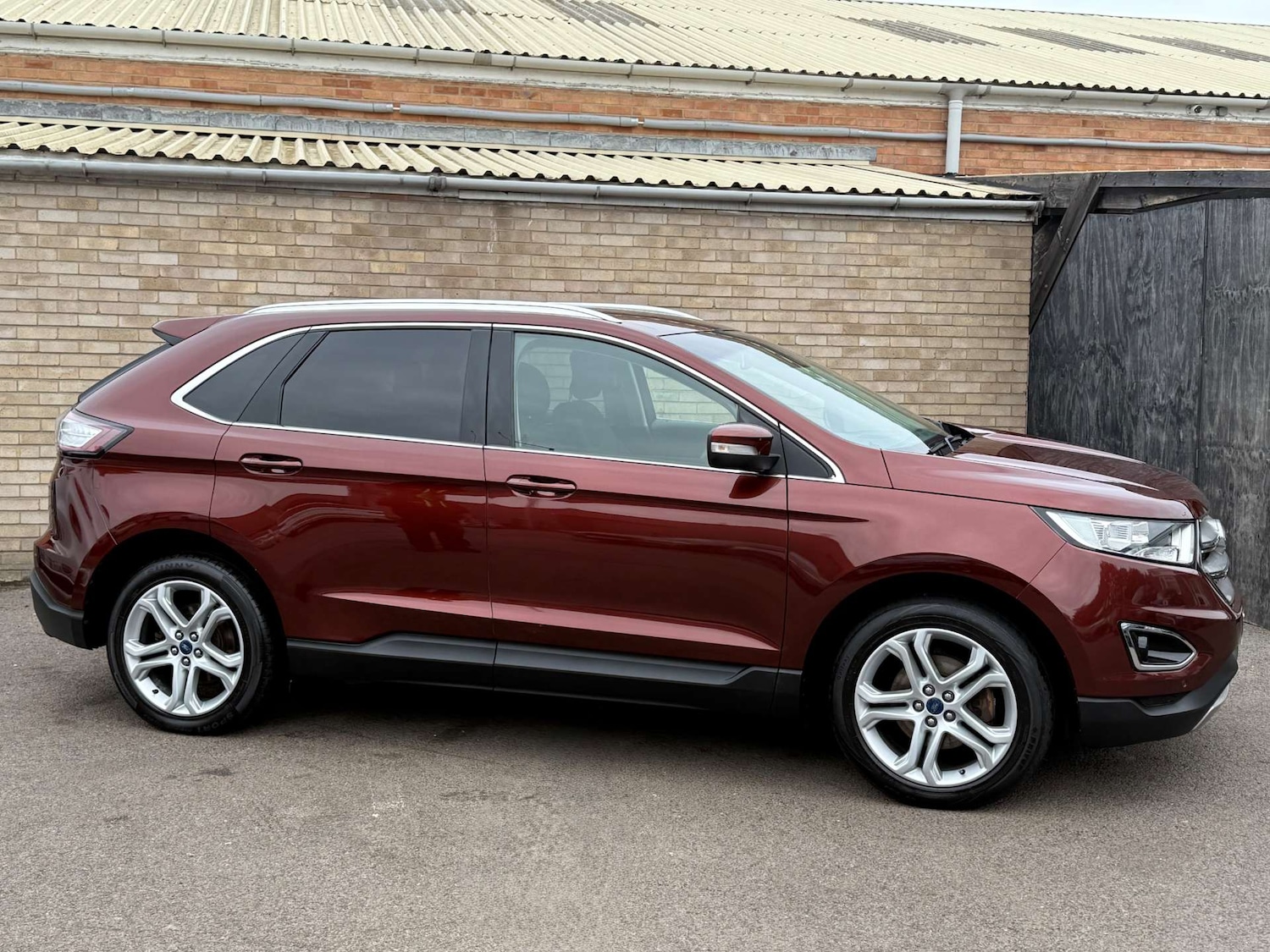 Used Ford Edge 2017 for sale - 76301969: Photo 43