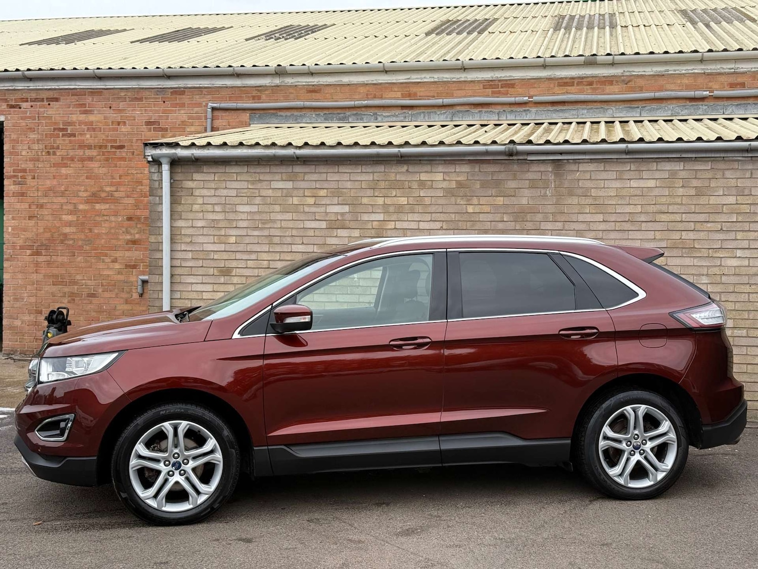Used Ford Edge 2017 for sale - 76301969: Photo 44