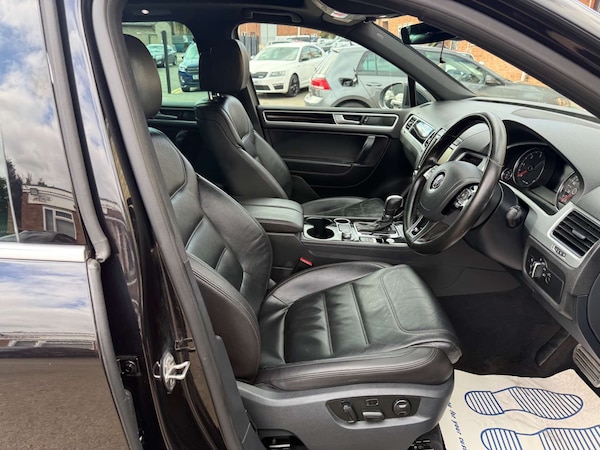 Used Volkswagen Touareg 2018 for sale - 76089433: Photo 10