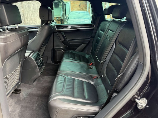 Used Volkswagen Touareg 2018 for sale - 76089433: Photo 35