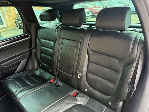 Used Volkswagen Touareg 2018 for sale - 76089433: Photo 36