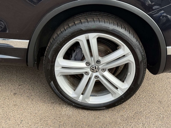 Used Volkswagen Touareg 2018 for sale - 76089433: Photo 90