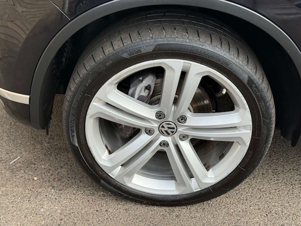 Used Volkswagen Touareg 2018 for sale - 76089433: Photo 92