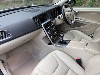 Used Volvo S60 2015 for sale - 78945320: Photo