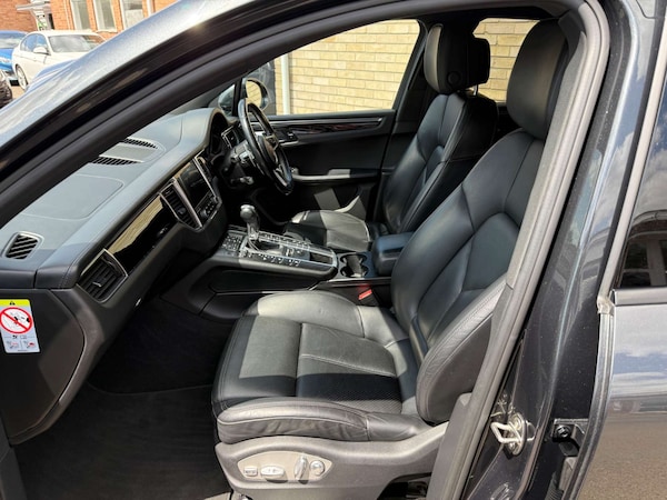 Used Porsche Macan 2017 for sale - 75179484: Photo 21