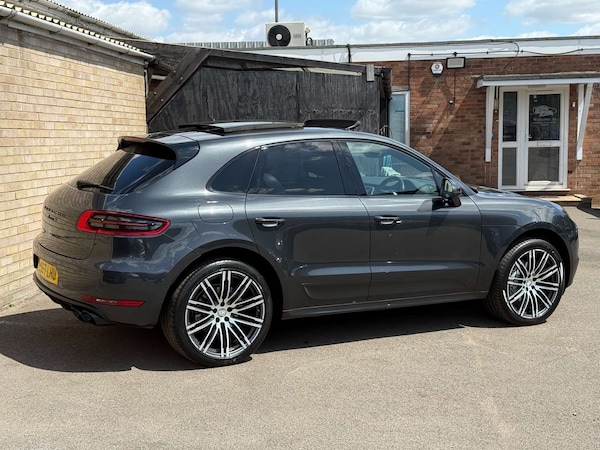 Used Porsche Macan 2017 for sale - 75179484: Photo 41