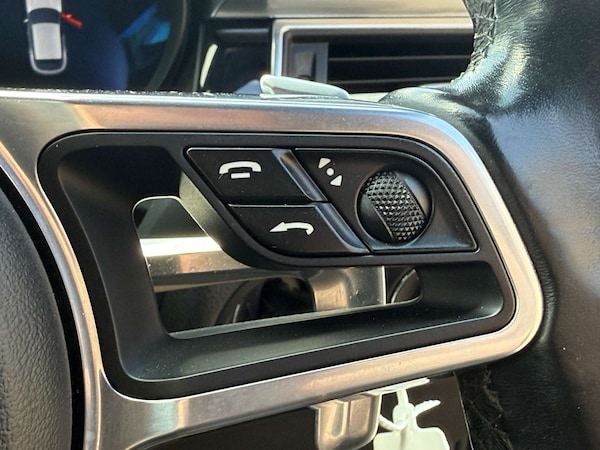 Used Porsche Macan 2017 for sale - 75179484: Photo 58