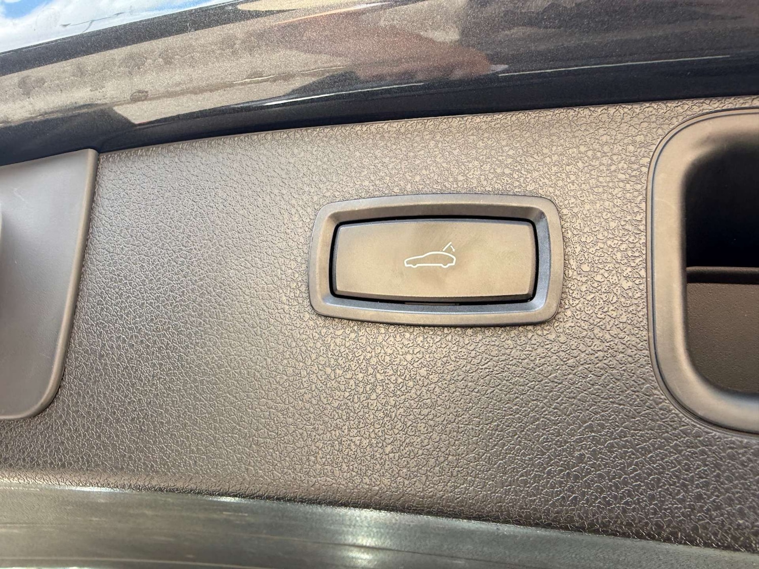 Vehicle 87