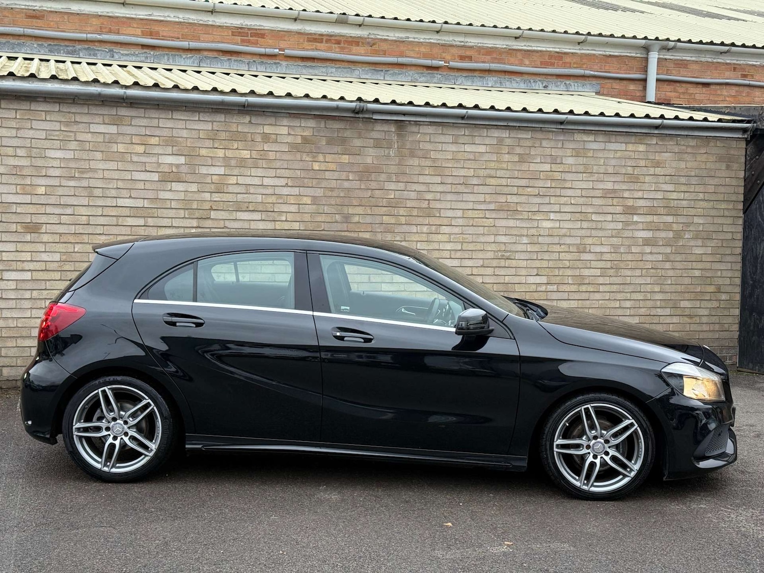 Used Mercedes-Benz A-Class 2015 for sale - 76724014: Photo 33