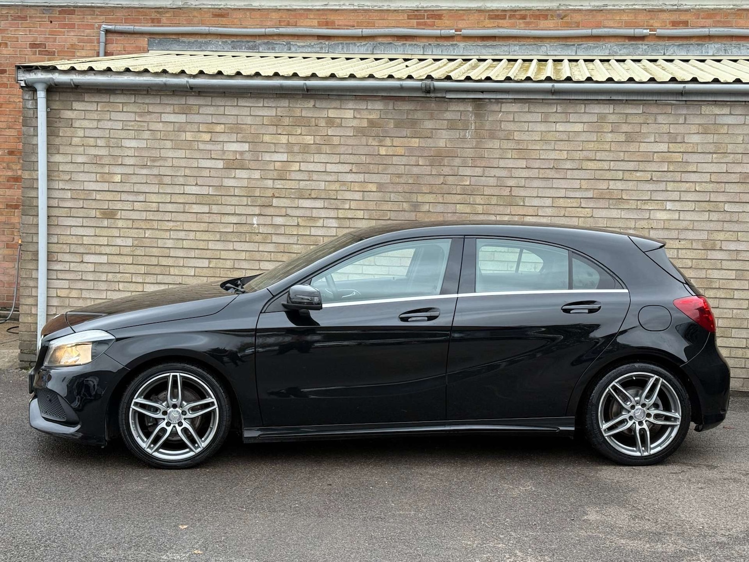 Used Mercedes-Benz A-Class 2015 for sale - 76724014: Photo 34