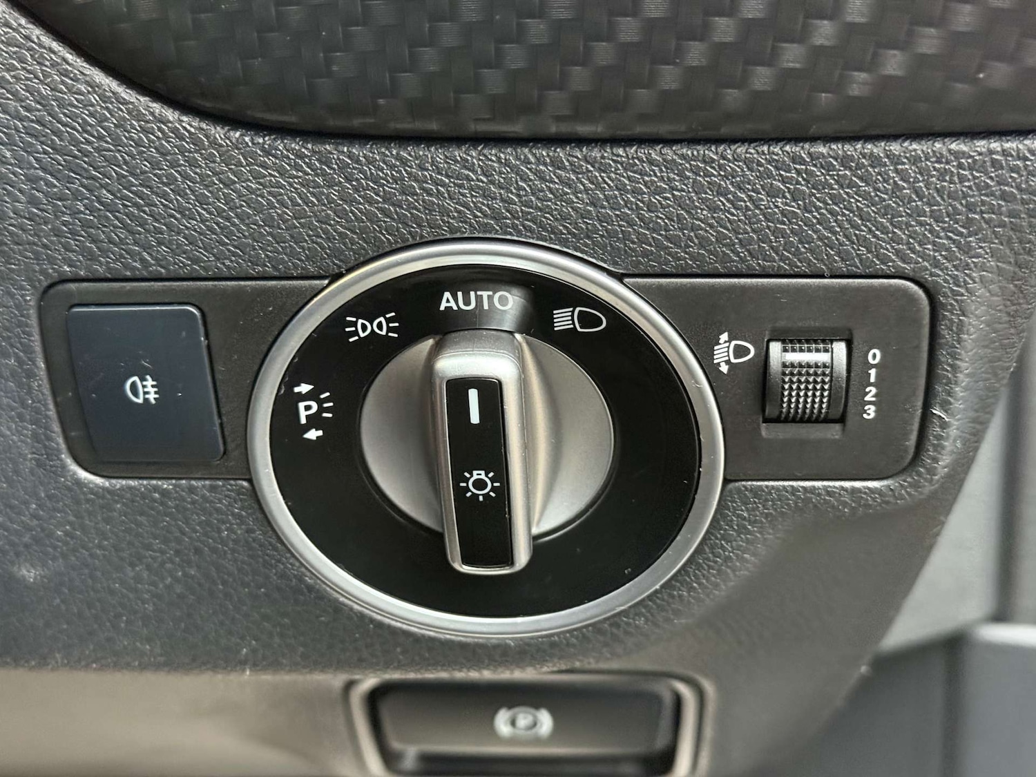 Used Mercedes-Benz A-Class 2015 for sale - 76724014: Photo 45