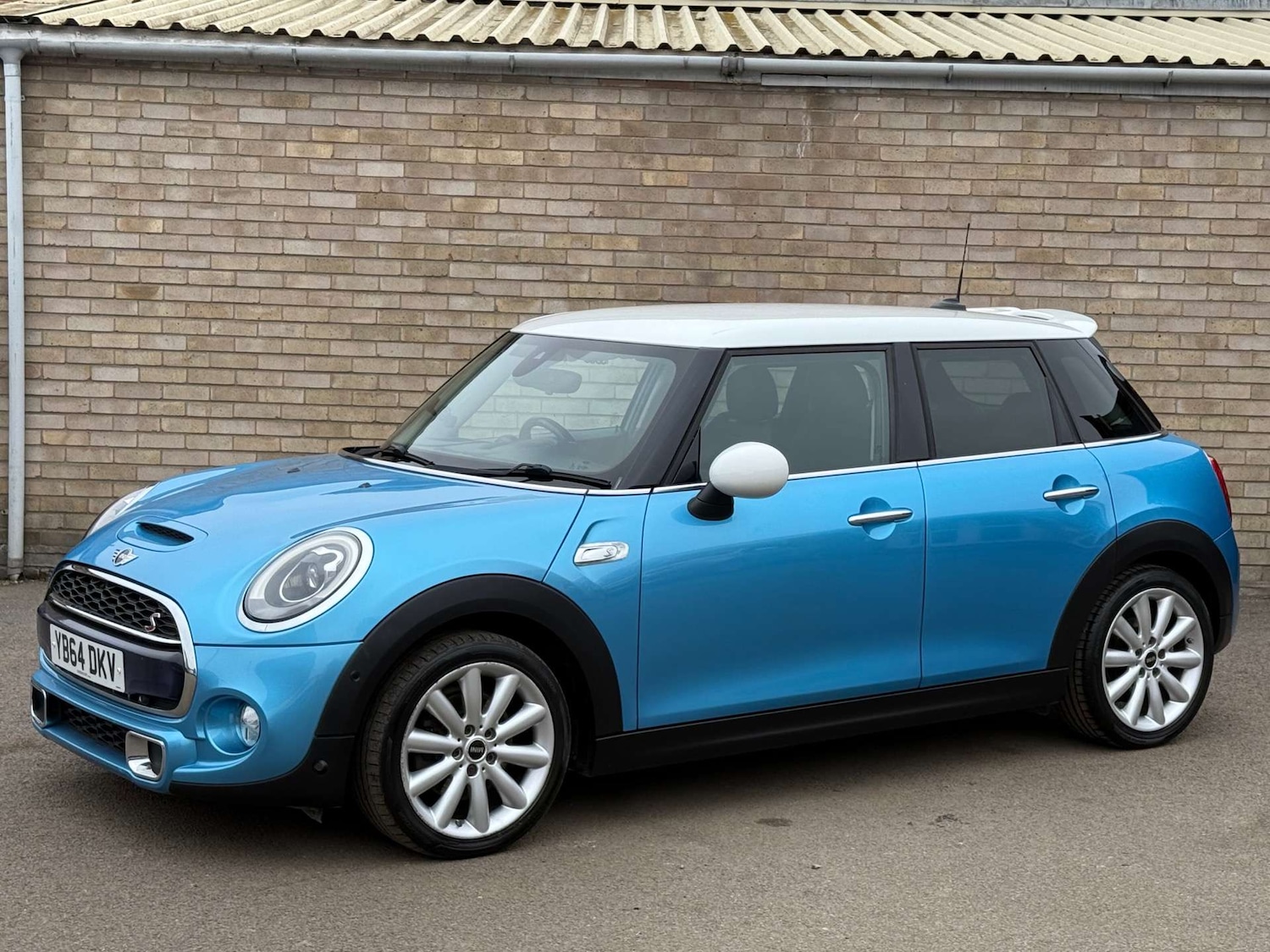 Used MINI Hatch 2015 for sale - 76735830: Photo 17