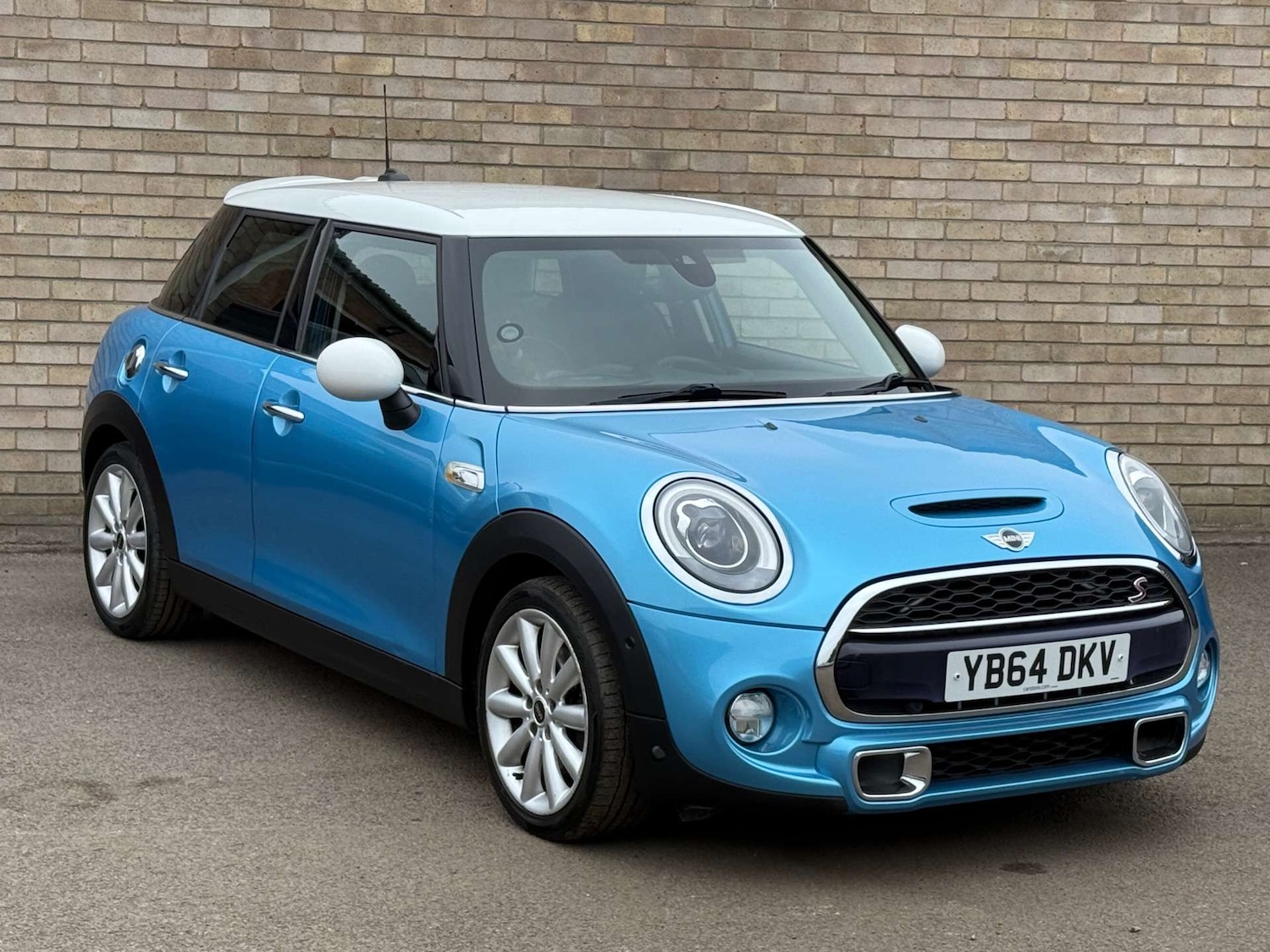 Used MINI Hatch 2015 for sale - 76735830: Photo 4