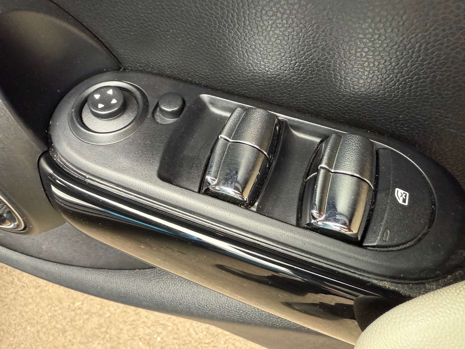 Used MINI Hatch 2015 for sale - 76735830: Photo 42