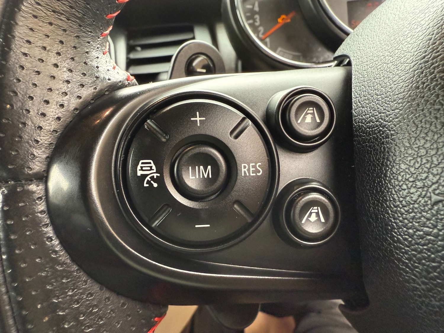 Used MINI Hatch 2015 for sale - 76735830: Photo 47