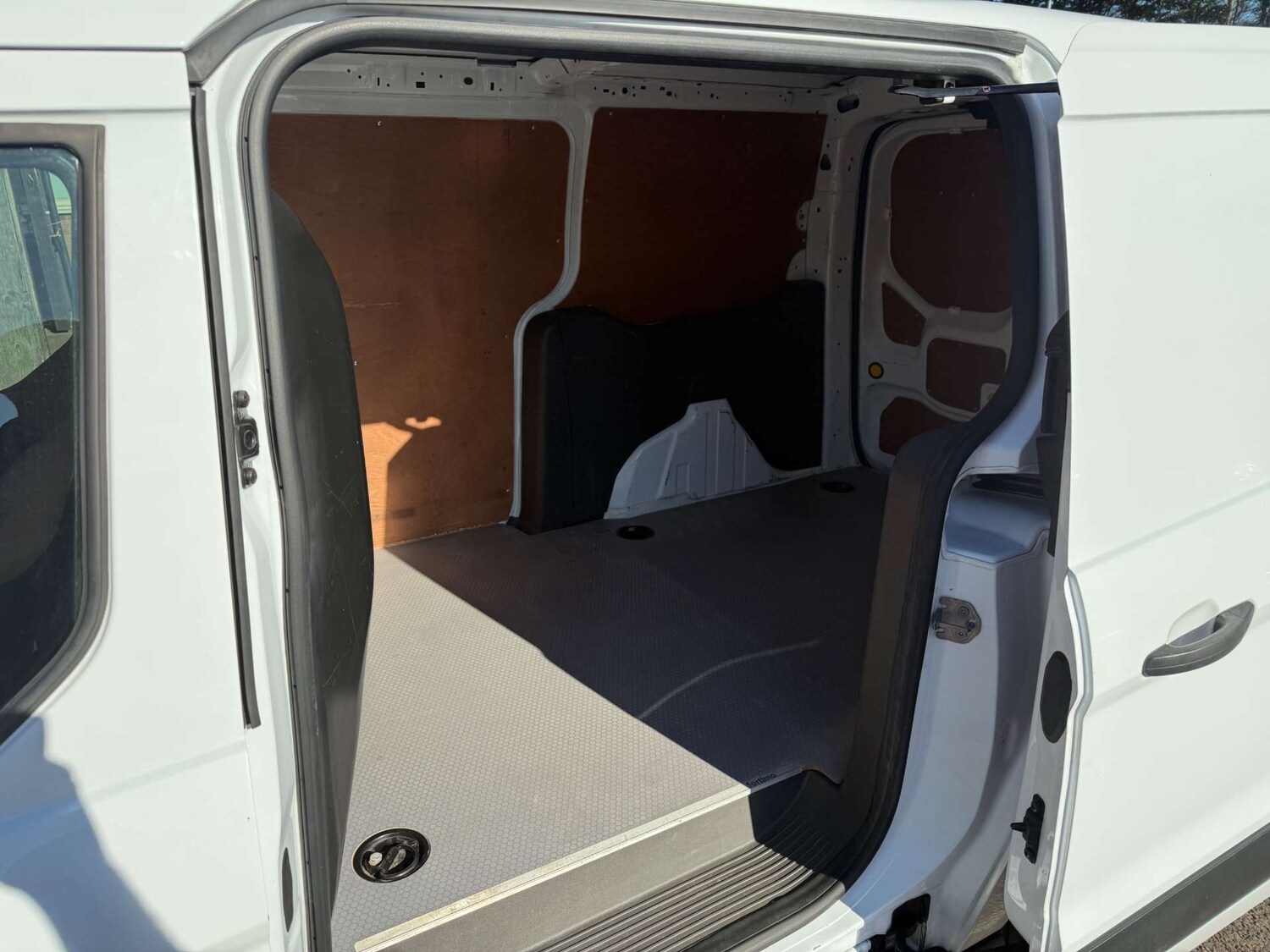 Used Ford Transit Connect 2018 for sale - 77715665: Photo 31