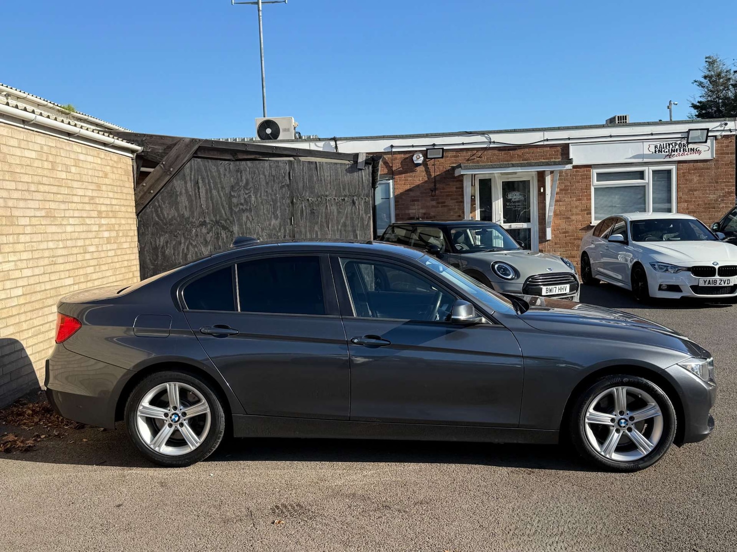 Used BMW 3 Series 2015 for sale - 76366174: Photo 10