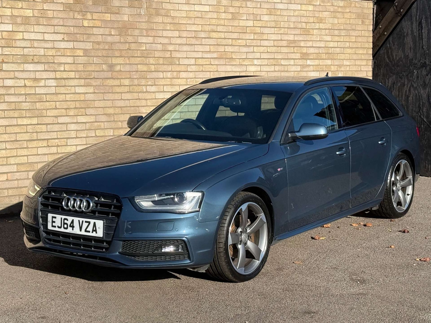 Used Audi A4 2014 for sale - 76366176: Photo 15