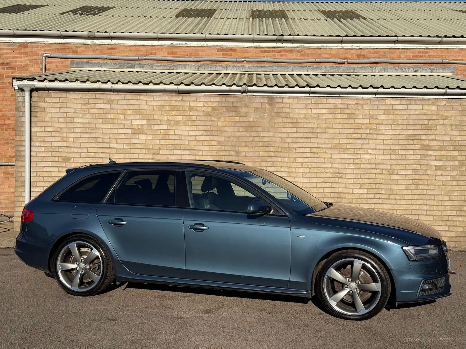 Used Audi A4 2014 for sale - 76366176: Photo 22