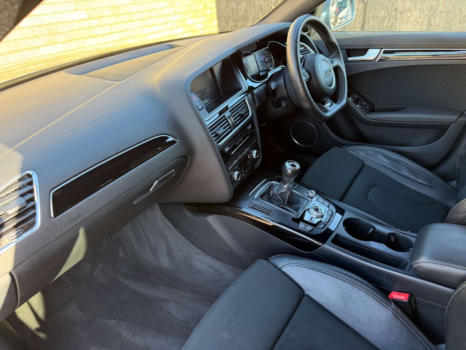 Used Audi A4 2014 for sale - 76366176: Photo 3