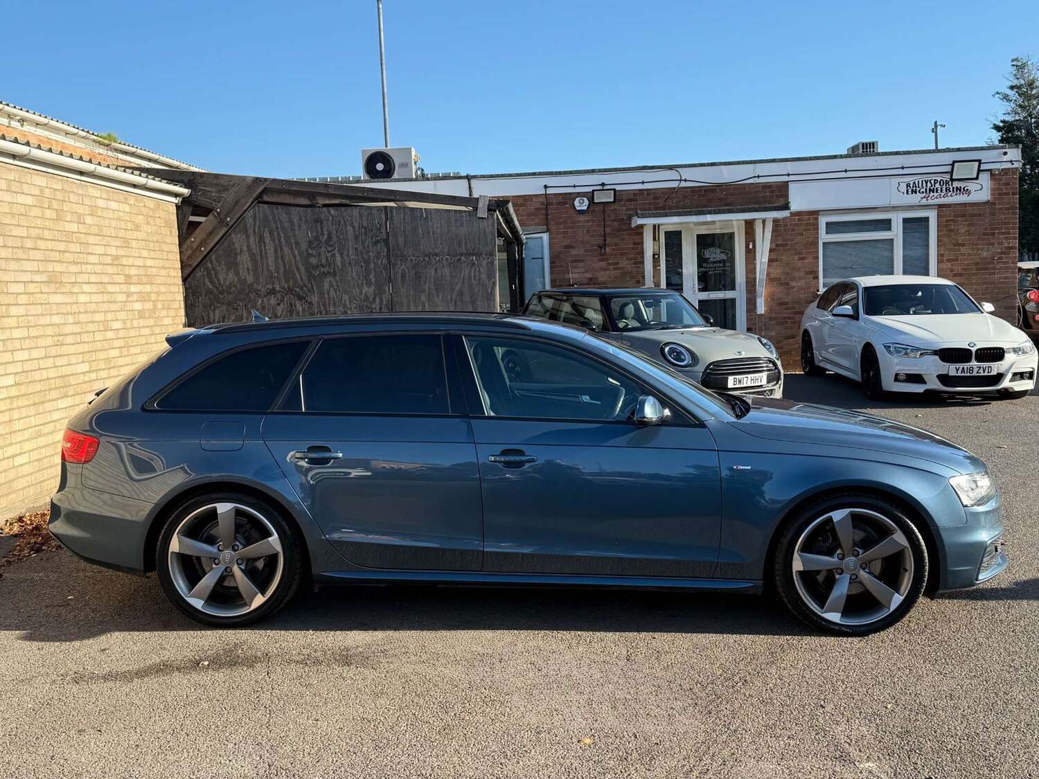 Used Audi A4 2014 for sale - 76366176: Photo 32