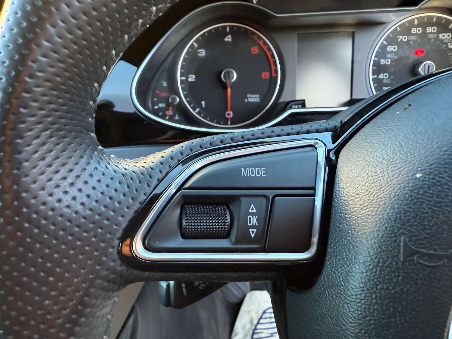 Used Audi A4 2014 for sale - 76366176: Photo 53