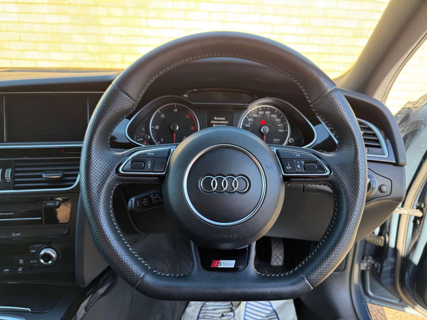 Used Audi A4 2014 for sale - 76366176: Photo 56