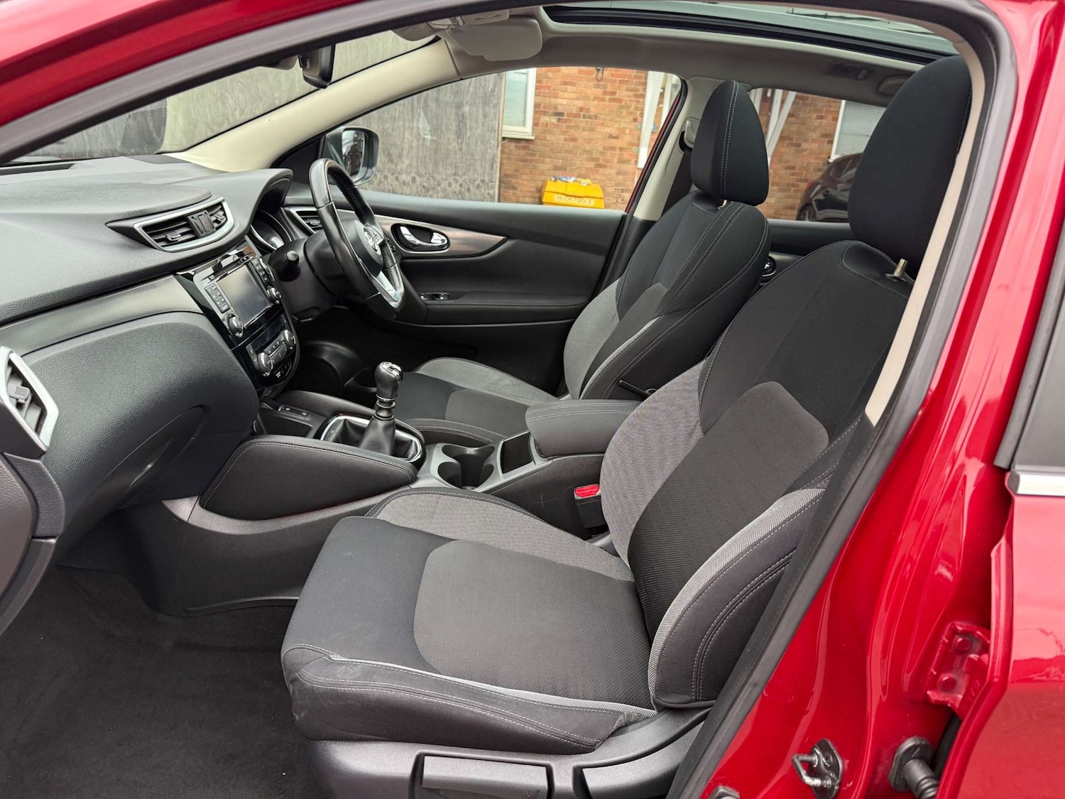 Used Nissan Qashqai 2017 for sale - 76091304: Photo 20