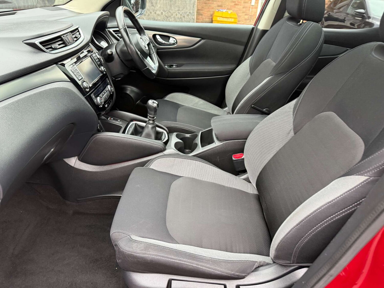 Used Nissan Qashqai 2017 for sale - 76091304: Photo 21