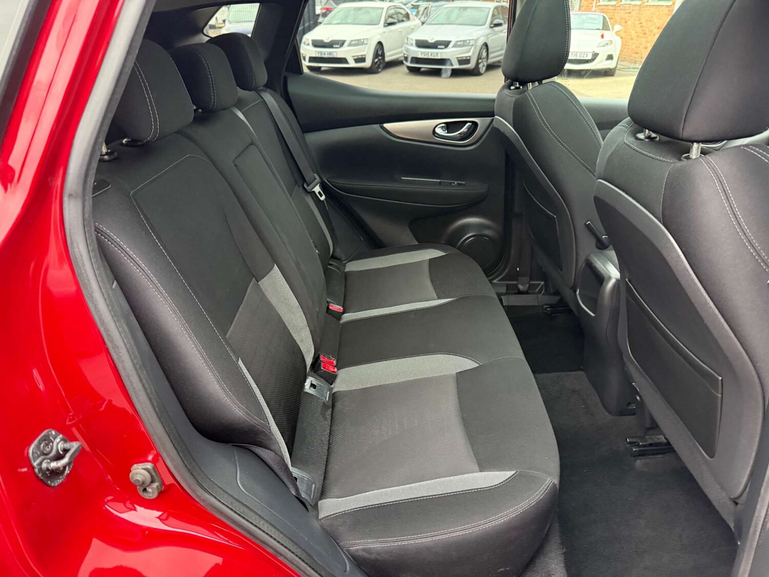 Used Nissan Qashqai 2017 for sale - 76091304: Photo 30