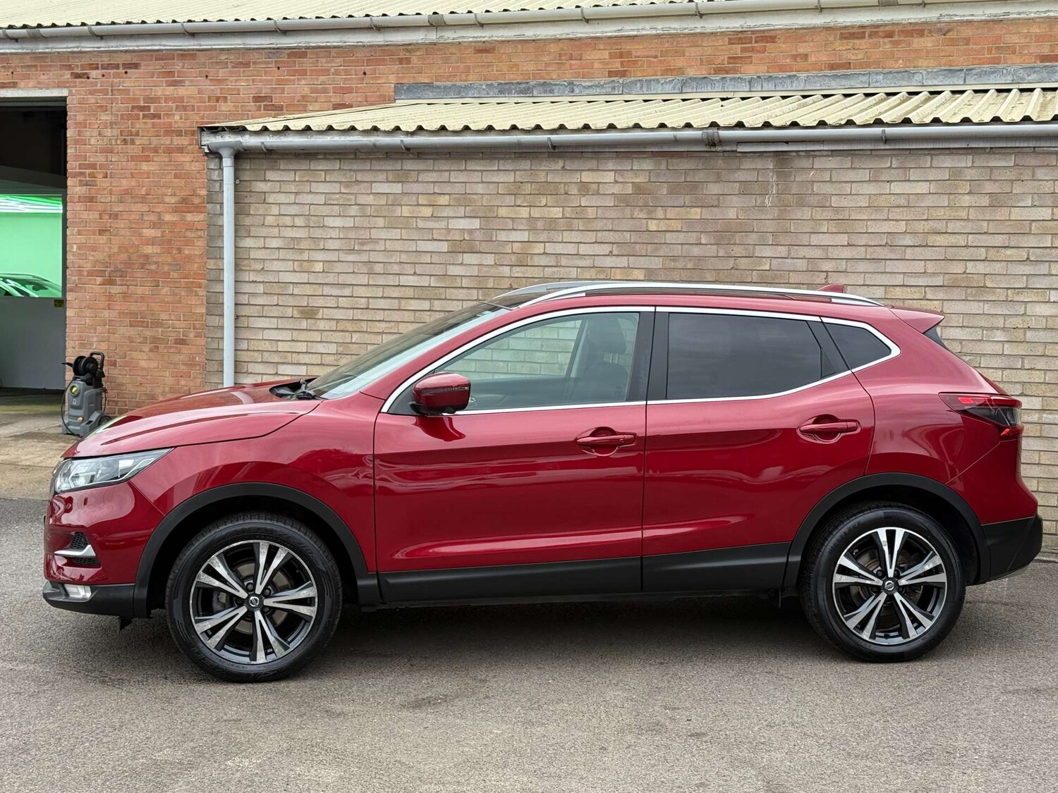 Used Nissan Qashqai 2017 for sale - 76091304: Photo 34