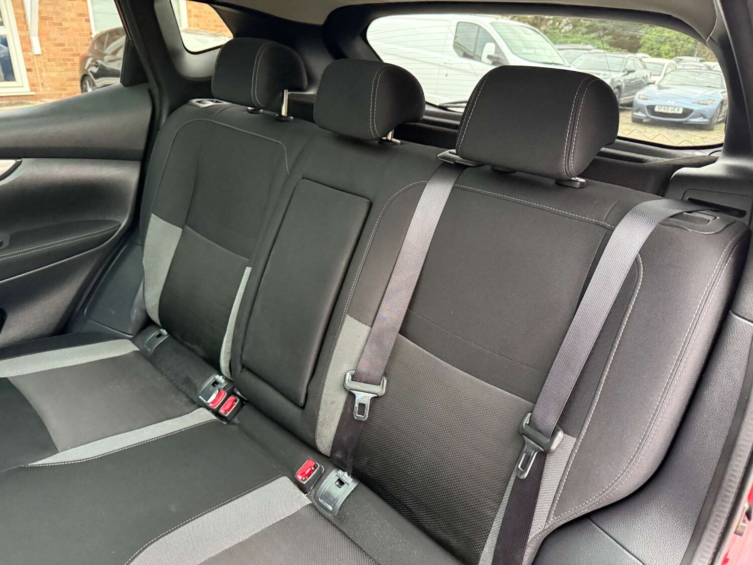 Used Nissan Qashqai 2017 for sale - 76091304: Photo 38