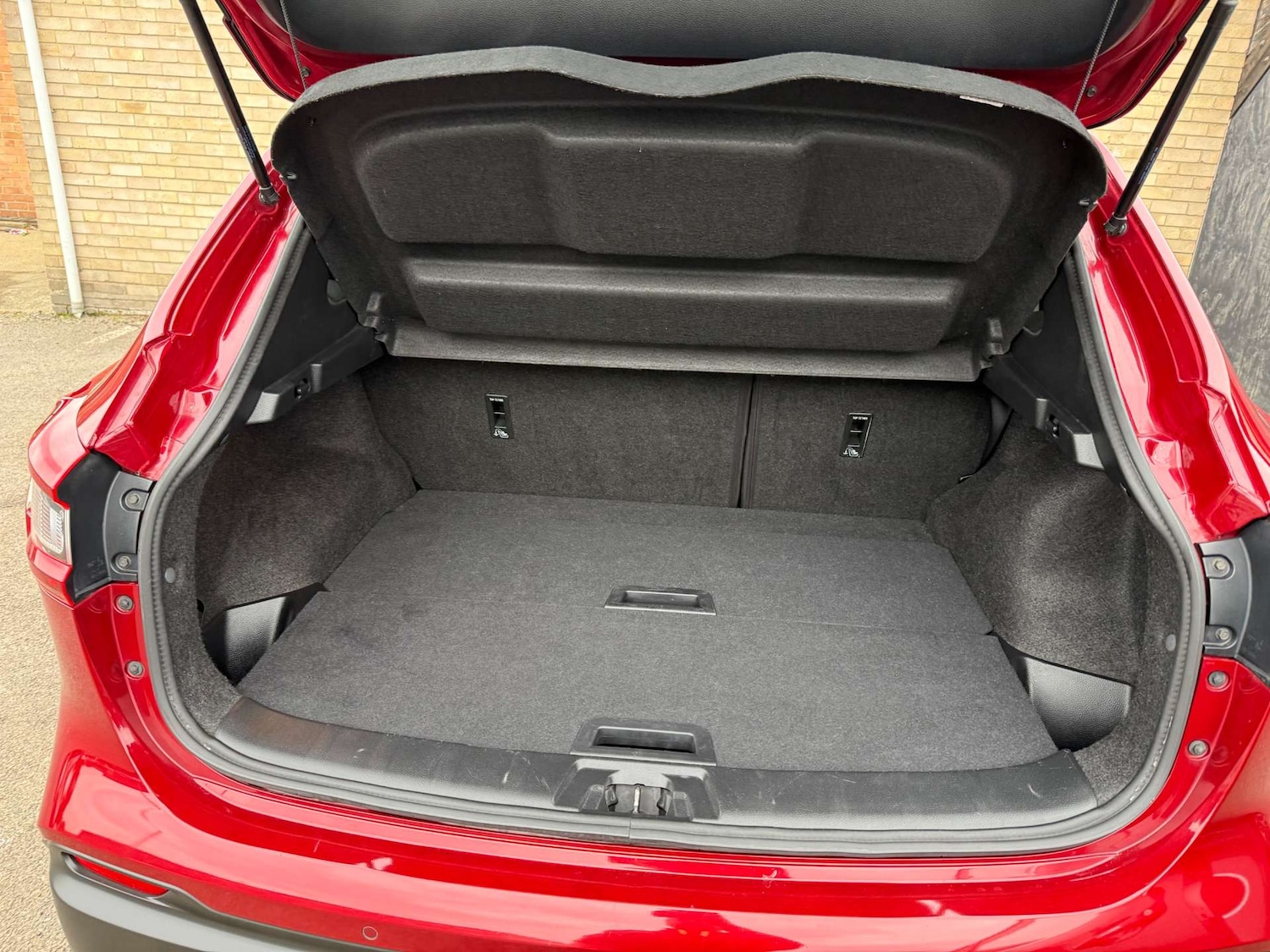 Used Nissan Qashqai 2017 for sale - 76091304: Photo 41