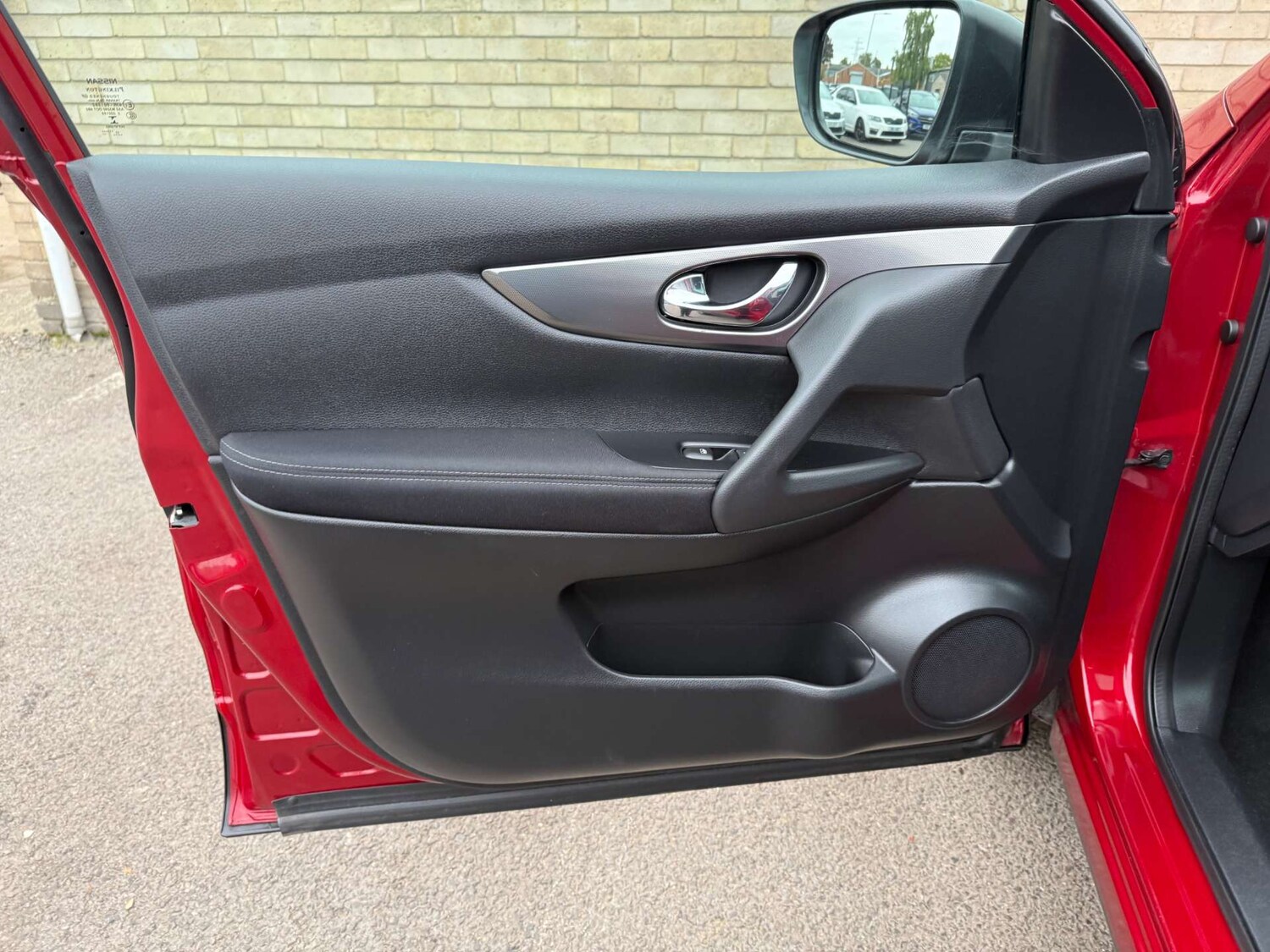 Used Nissan Qashqai 2017 for sale - 76091304: Photo 63